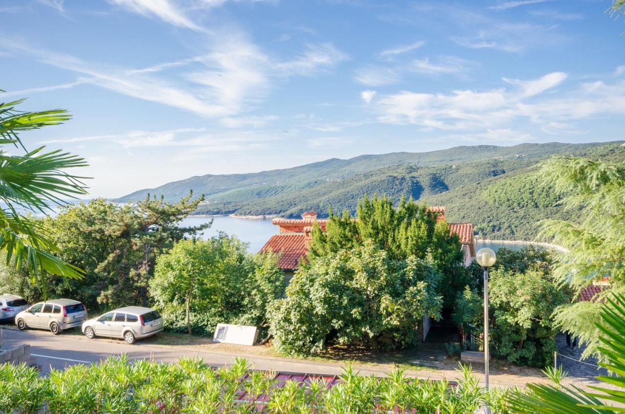 Apartments Slavica Rabac Exterior foto